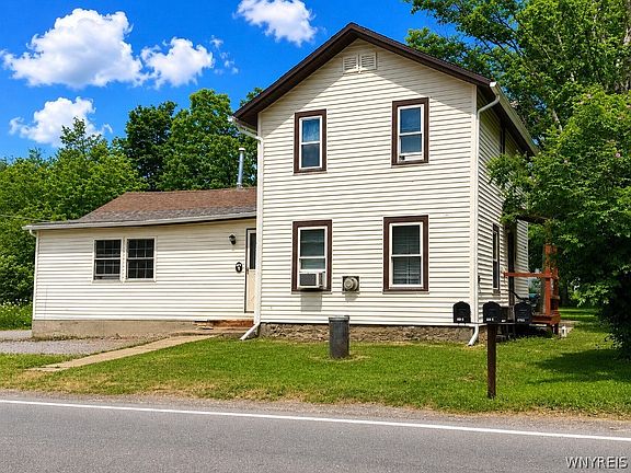 2nd image of 170 Bullis Rd