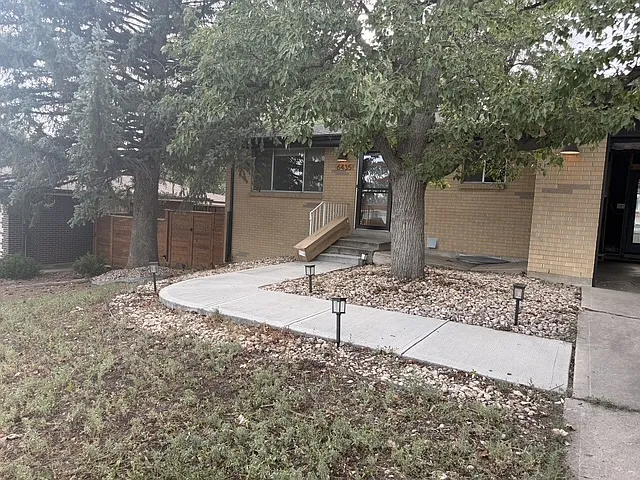 6435 Allison St — Photo 2