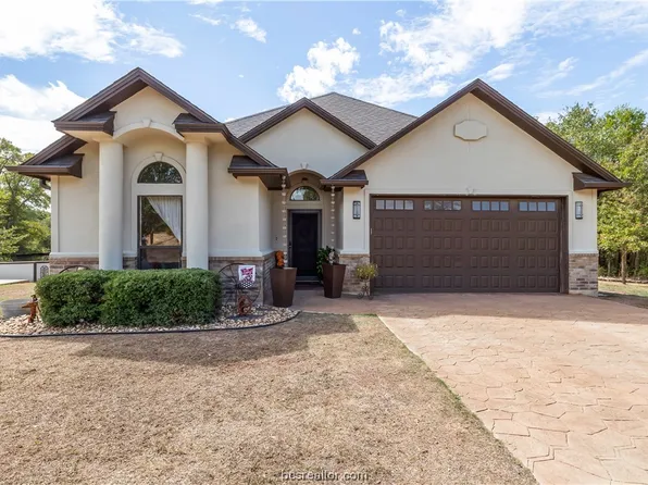 2989 Megan (pvt) Dr, Bryan, TX 77808