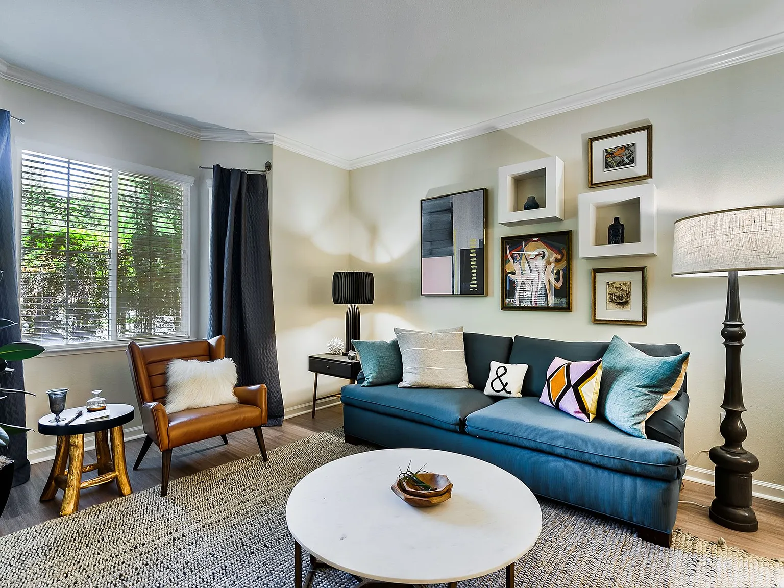 One Pearl Place — Photo 2