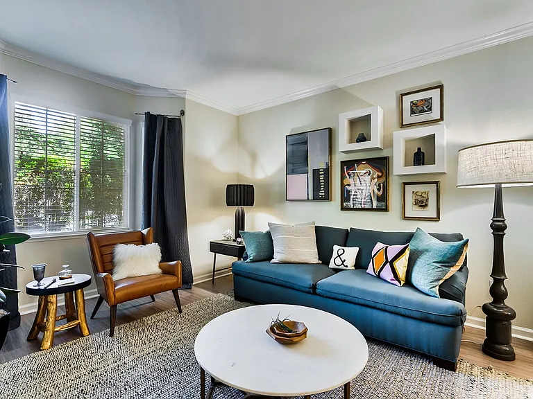 One Pearl Place — Photo 2