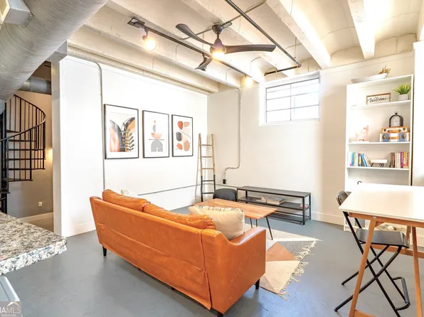 600 College St Unit 110, Hapeville, GA 30354