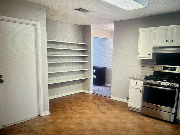 5th image of 5910 McIvey Way