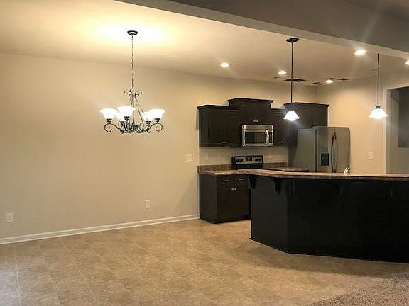 2nd image of 3017 Norham Gardens Ln