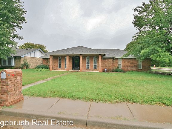 2nd image of 108 Rosewood Dr