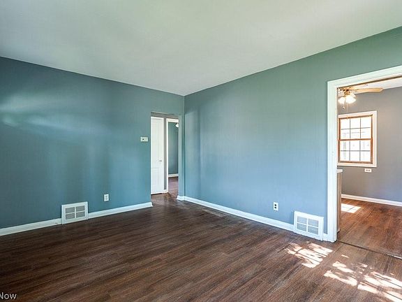 5th image of 1187 Lindsay Ave