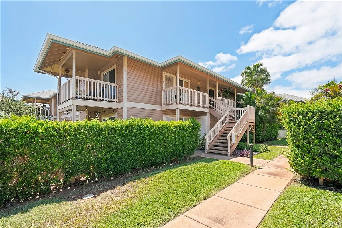 480 Kenolio Road - 25 - 203 — Photo 2