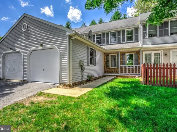 9 Townsend Ct, Lancaster, PA 17603