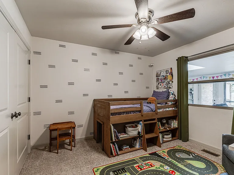 801 Rock Hollow Rd — Photo 38