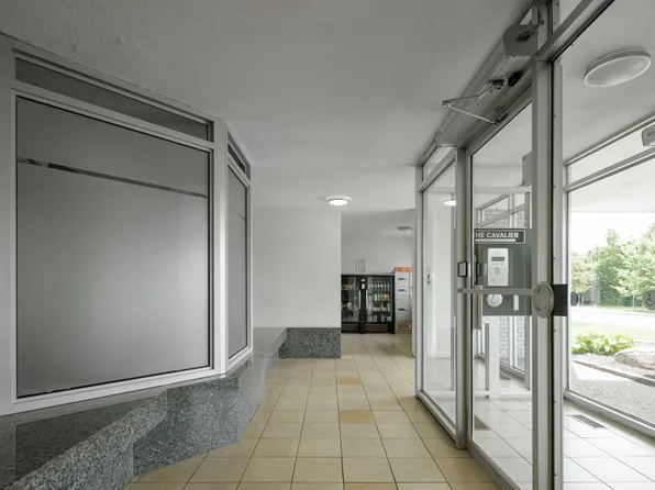 Parkwood Hills Residences, 3 Hogan St #1598898, Ottawa, ON K2E 5E8