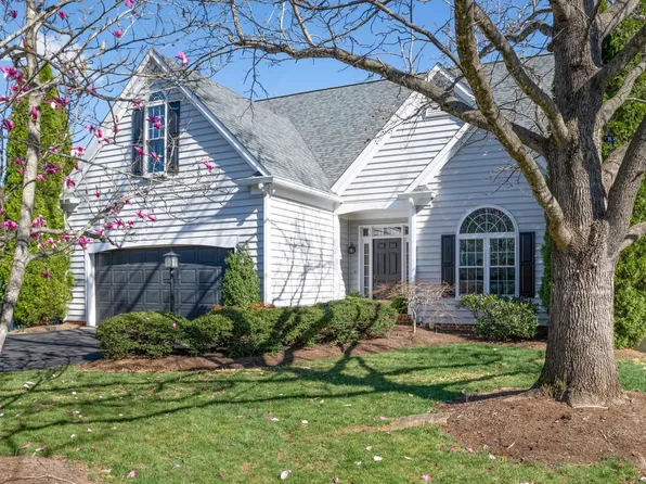 972 Canvas Back Dr, Charlottesville, VA 22903