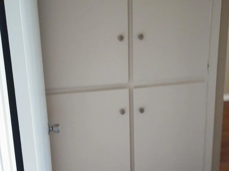 Front bedroom linen closet