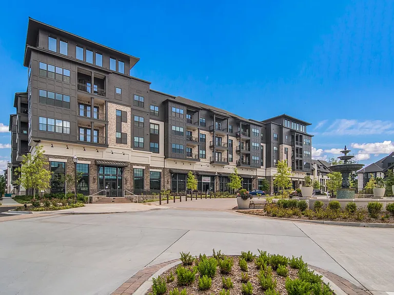 The Alastair at Aria Village — Photo 8