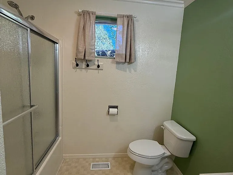 8121 1/2 El Rancho Dr — Photo 15