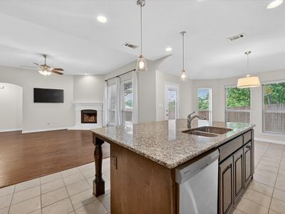 7920 Wilson Cliff Ct, White Settlement, TX, 76108
