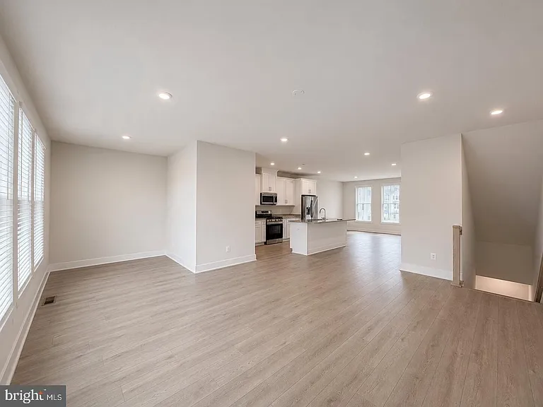 131 Sapphire St — Photo 7