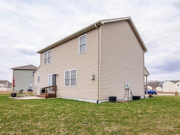 5th image of 1820 Carly Ct