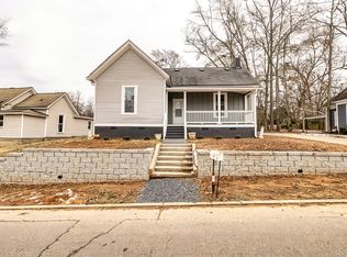 33 Saint Clair St, Newnan, GA 30263