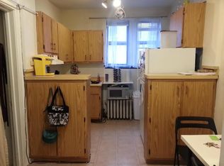 627 W Melrose St #6B, Chicago, IL 60657