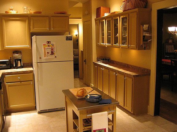 5th image of 53 E 53rd St