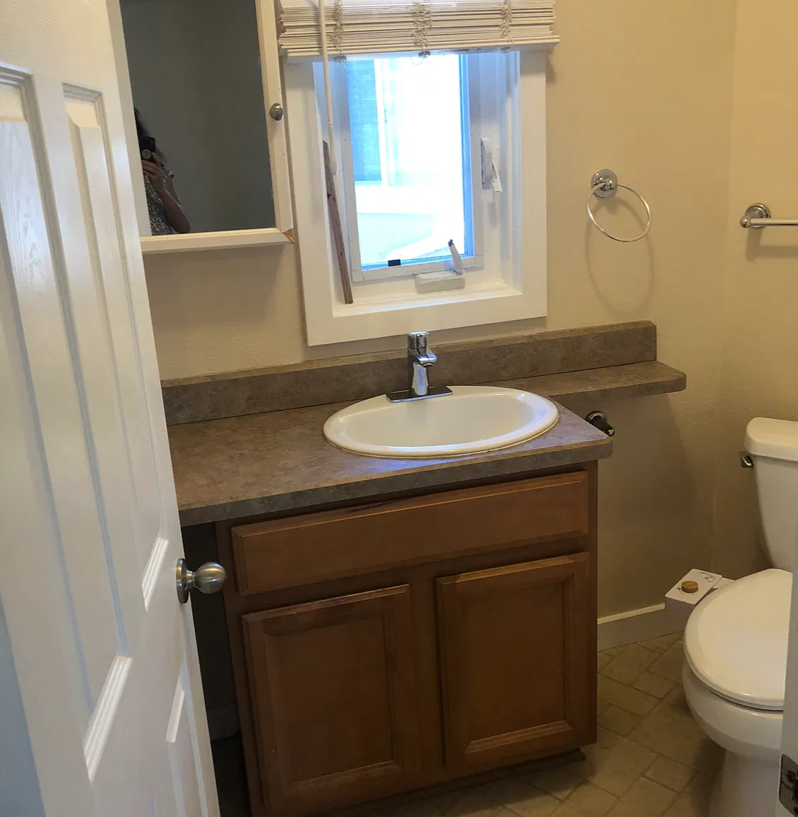 2 bed, 706 sqft, $1,295 — Photo 1
