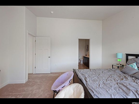 3rd image of 14922 S Thunder Horse Ln