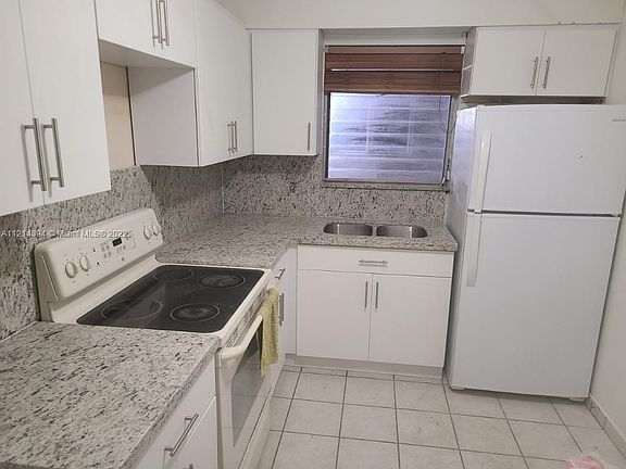 2nd image of 226 Santillane Ave APT 2