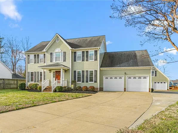 30 Kingston Ct, Gibsonville, NC 27249