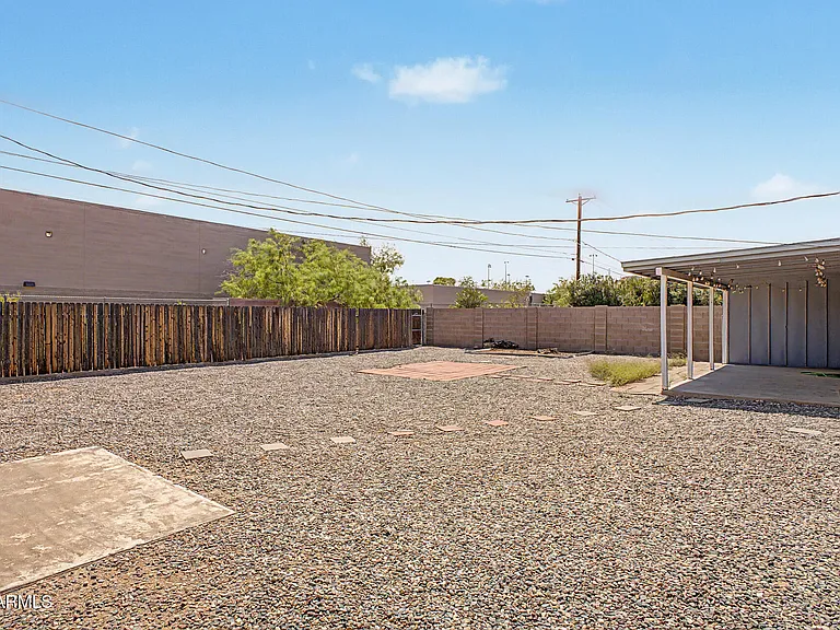 6713 E Latham St — Photo 24