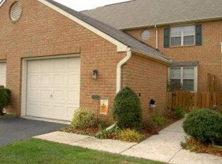 109 Pine Bridge Ln, Lancaster, PA