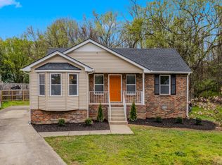 121 Scotts Creek Cir, Hermitage, TN 37076
