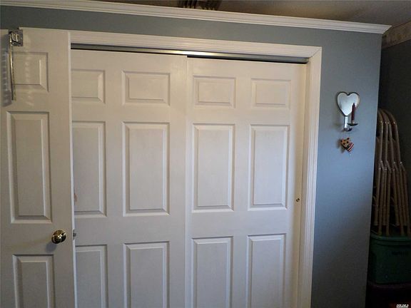 5th image of 628 Evelyn Ave