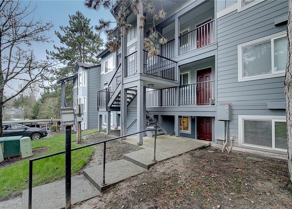 1st image of 11115 NE 124th Ln APT C111