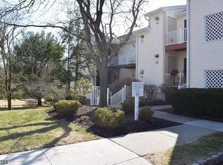 250 Potomac Dr, Basking Ridge, NJ 07920