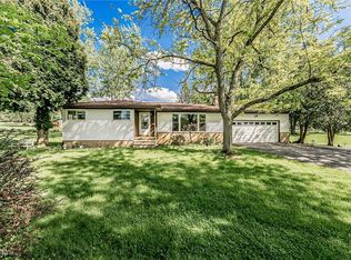 7901 Walton Rd, Walton Hills, OH 44146