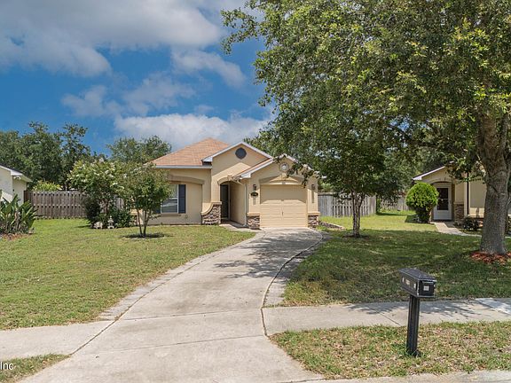 3rd image of 736 WYNFIELD Circle