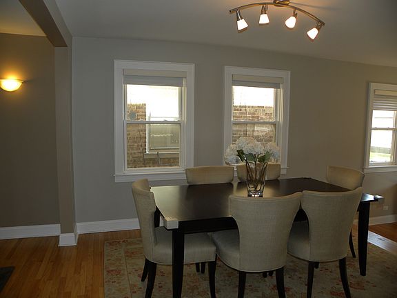 4th image of 2623 W Balmoral Ave