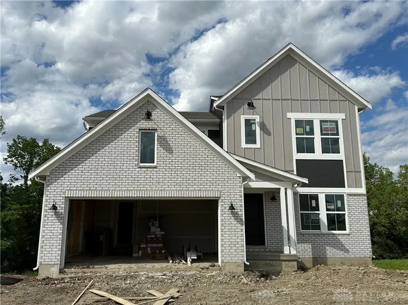 1195 Heathgate Way, Fairborn, OH 45324