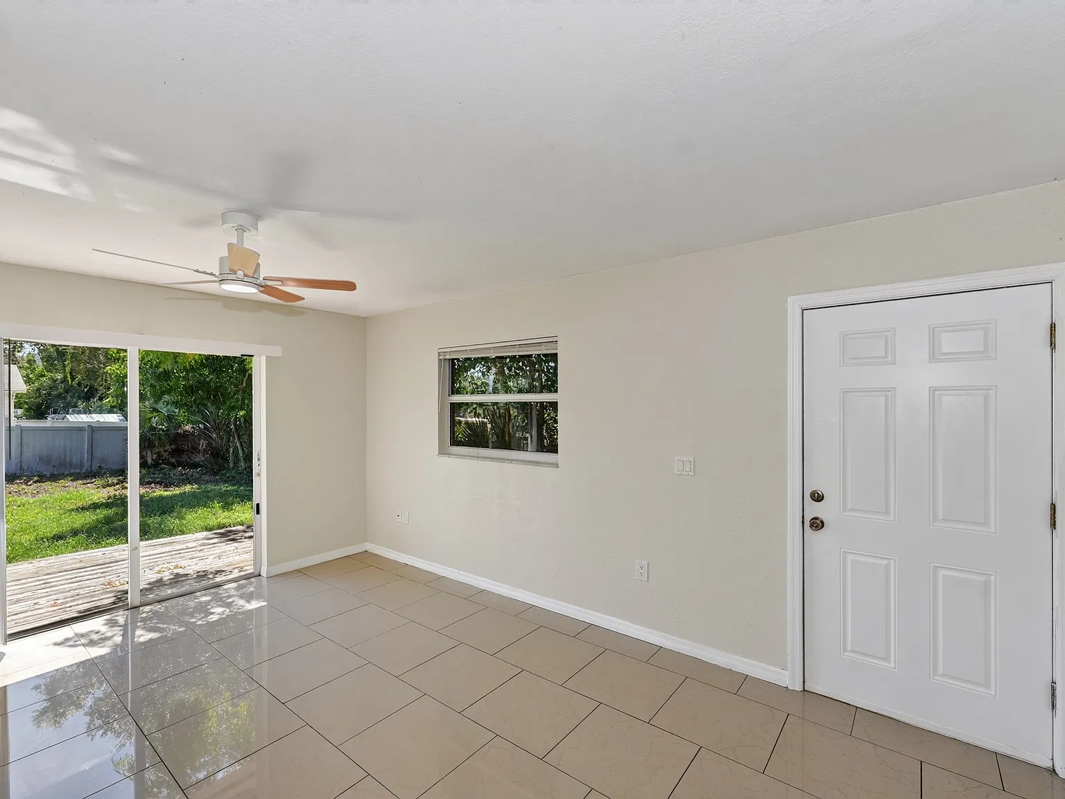 2 bed, 754 sqft, $1,700 — Photo 4