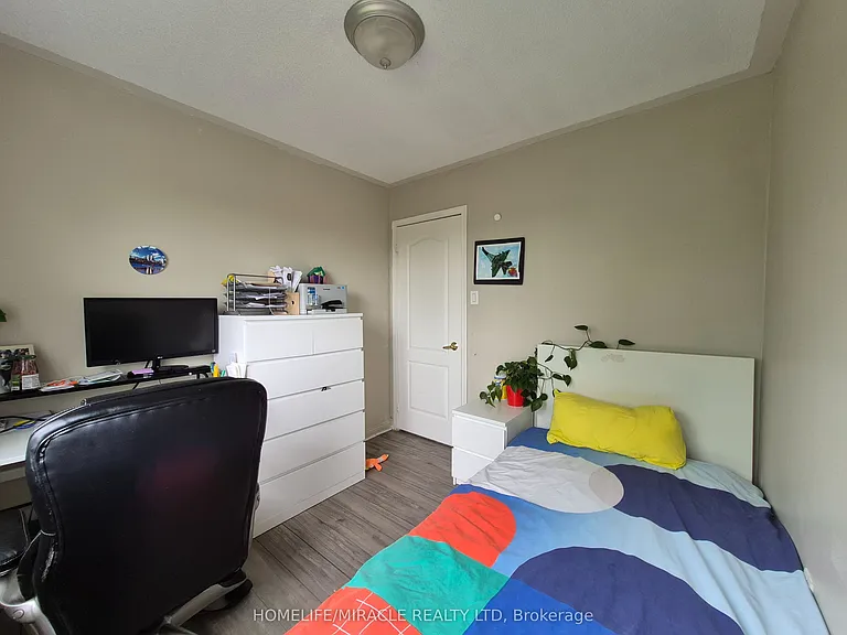2237 Prescott Pl — Photo 26