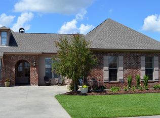 11405 Twin Oaks Cir, Maurice, LA 70555