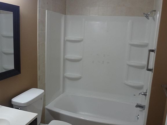 3rd image of 76 Liberty Ct #1606