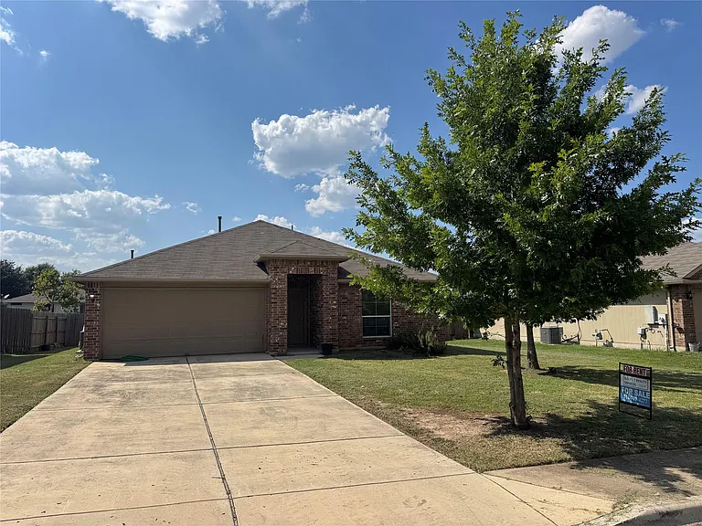 376 Musgrav — Photo 2