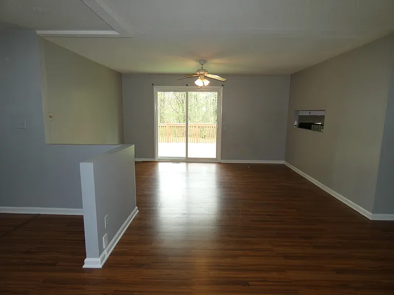 5800 Meadowbrook Rd — Photo 2