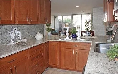 2 bed, 1020 sqft, $4,300 — Photo 3