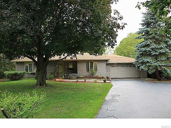 2nd image of 8235 Ericson Dr