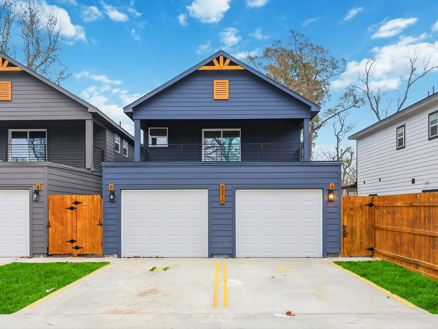 3 bed, 2.5 bath, 1600 sqft, $1,850 — Photo 3