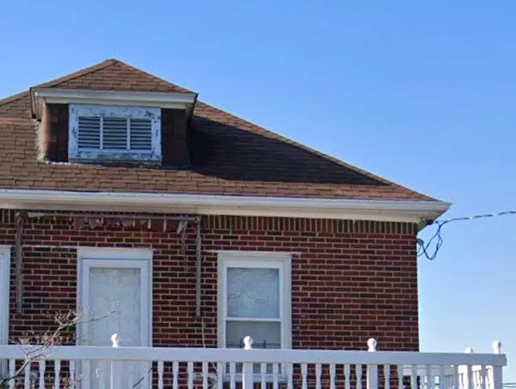 3 bed, $3,700 — Photo 1