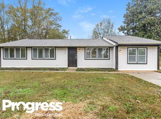 645 Suwanee East Dr, Lawrenceville, GA 30043