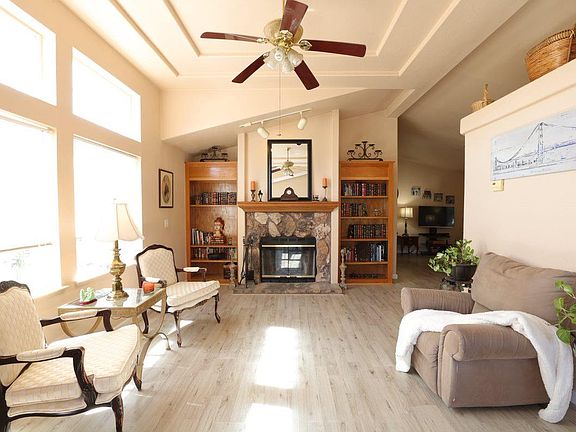 2nd image of 518 Lisa Ln #518